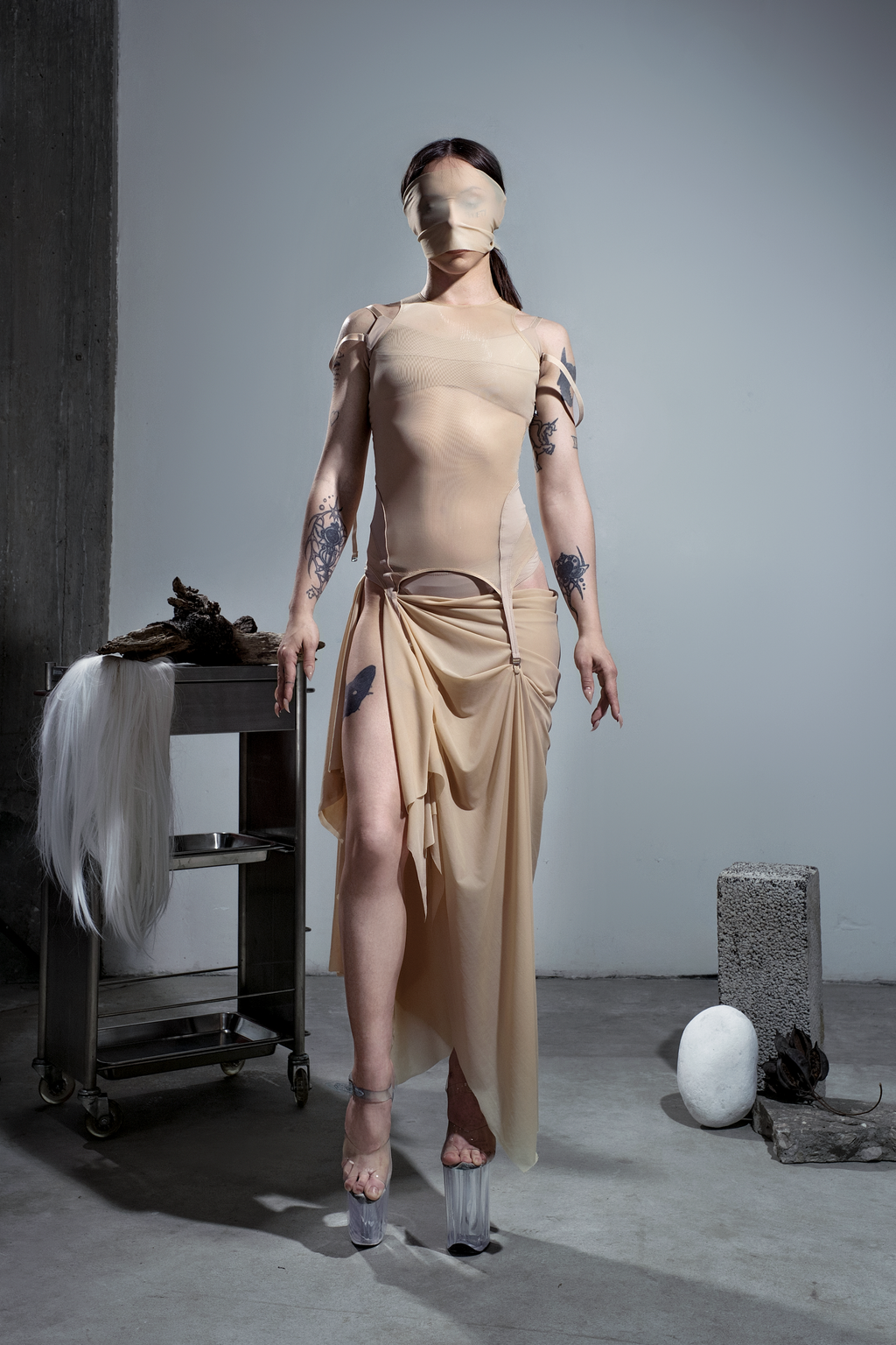 THE CLOTH { NUDE }