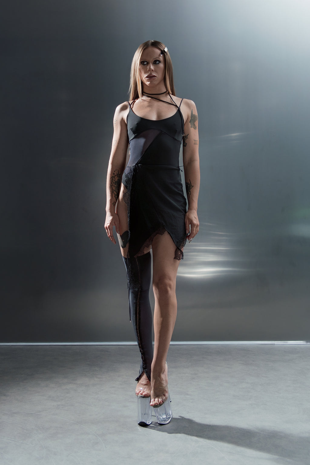 Unbecoming body-dress | black