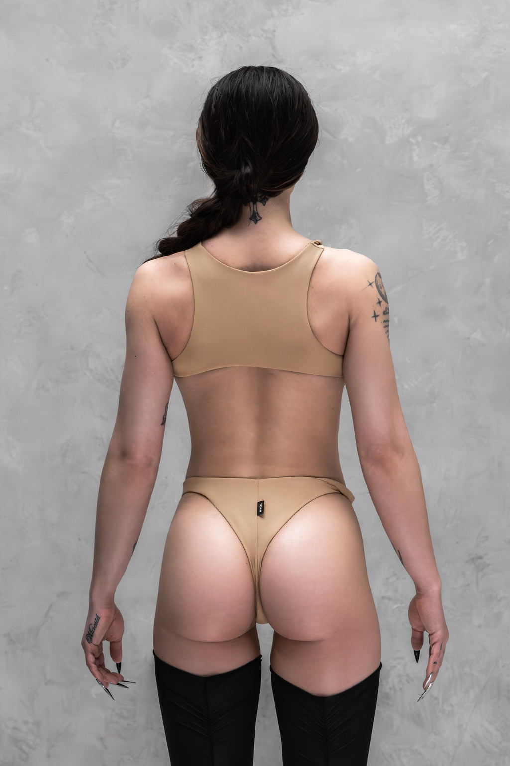 VORTEX twisted thongs || FLESH