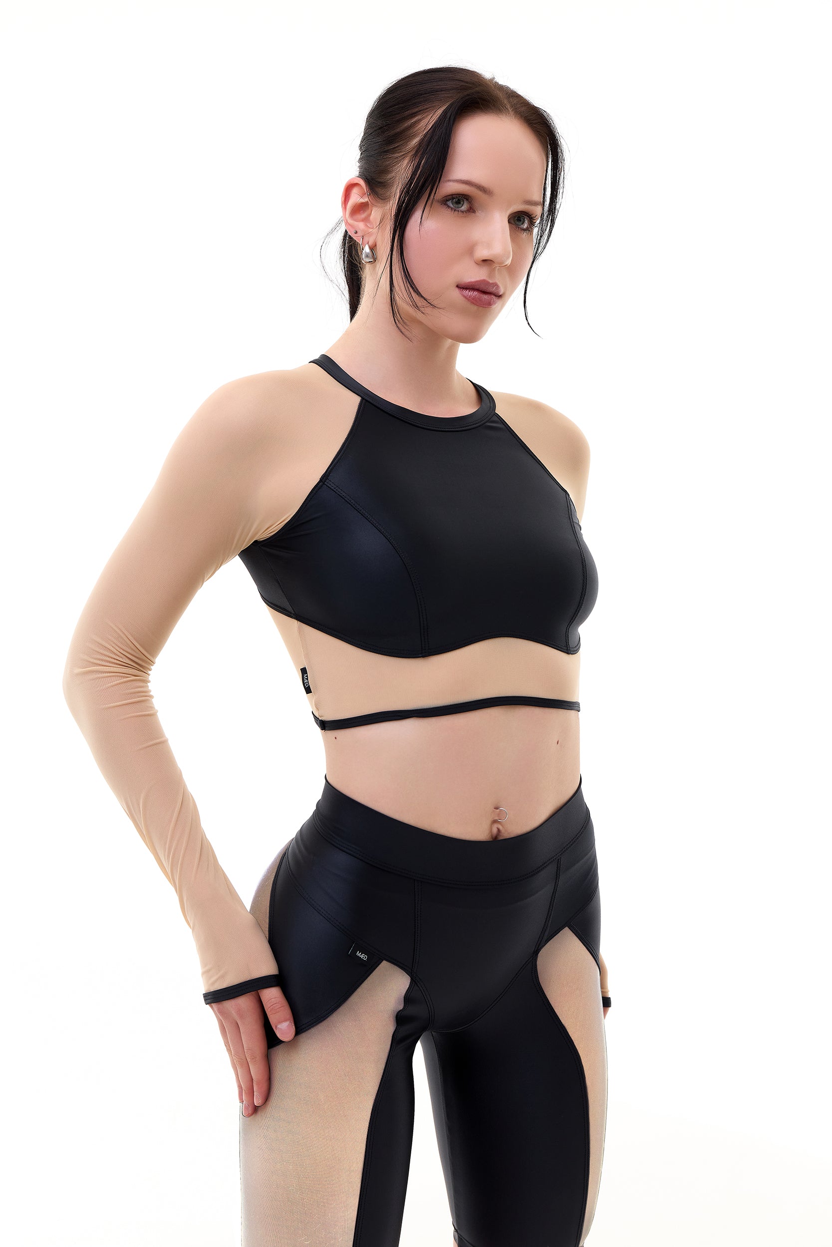 Top FYLDE 1.0 // onyx + nude