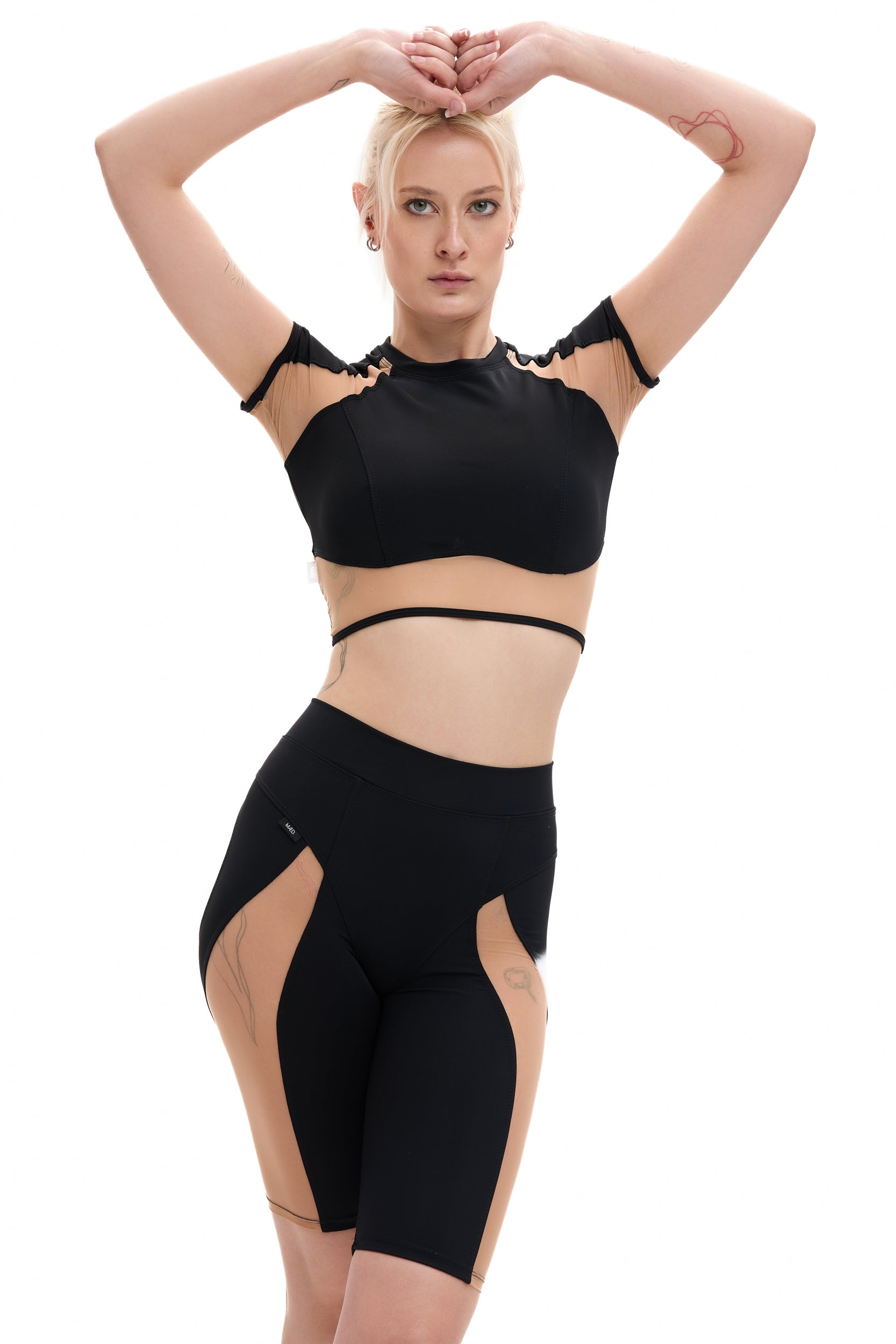 TOP LÆKKER 1.0 // black + nude